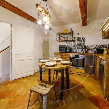 Holiday home Maison Les Borrels 2 *