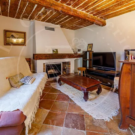Maison Les Borrels 2 Holiday home