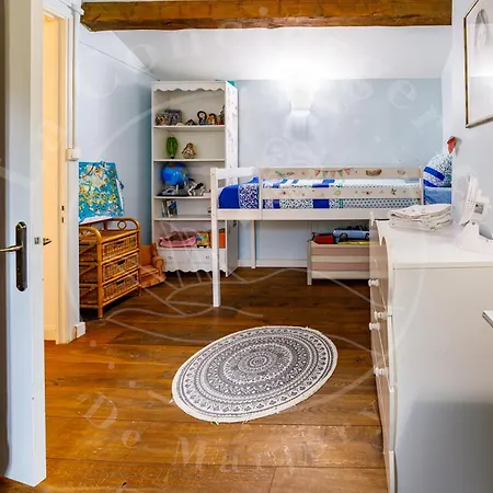 Holiday home Maison Les Borrels 2 Hyeres
